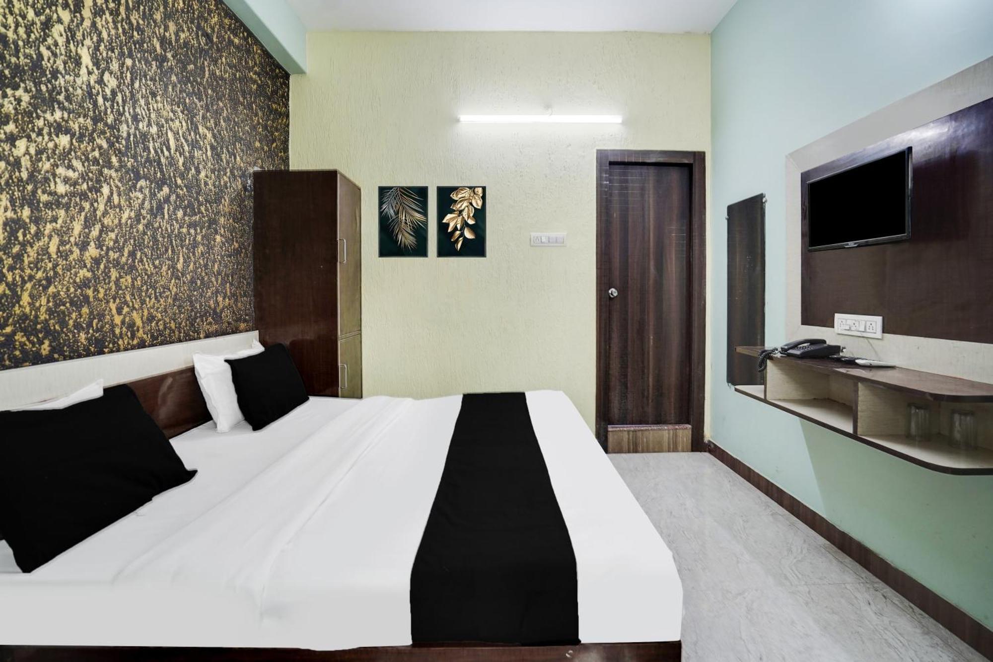 Super Collection O Rajapur Circuit House Hotel Prayagraj Ngoại thất bức ảnh