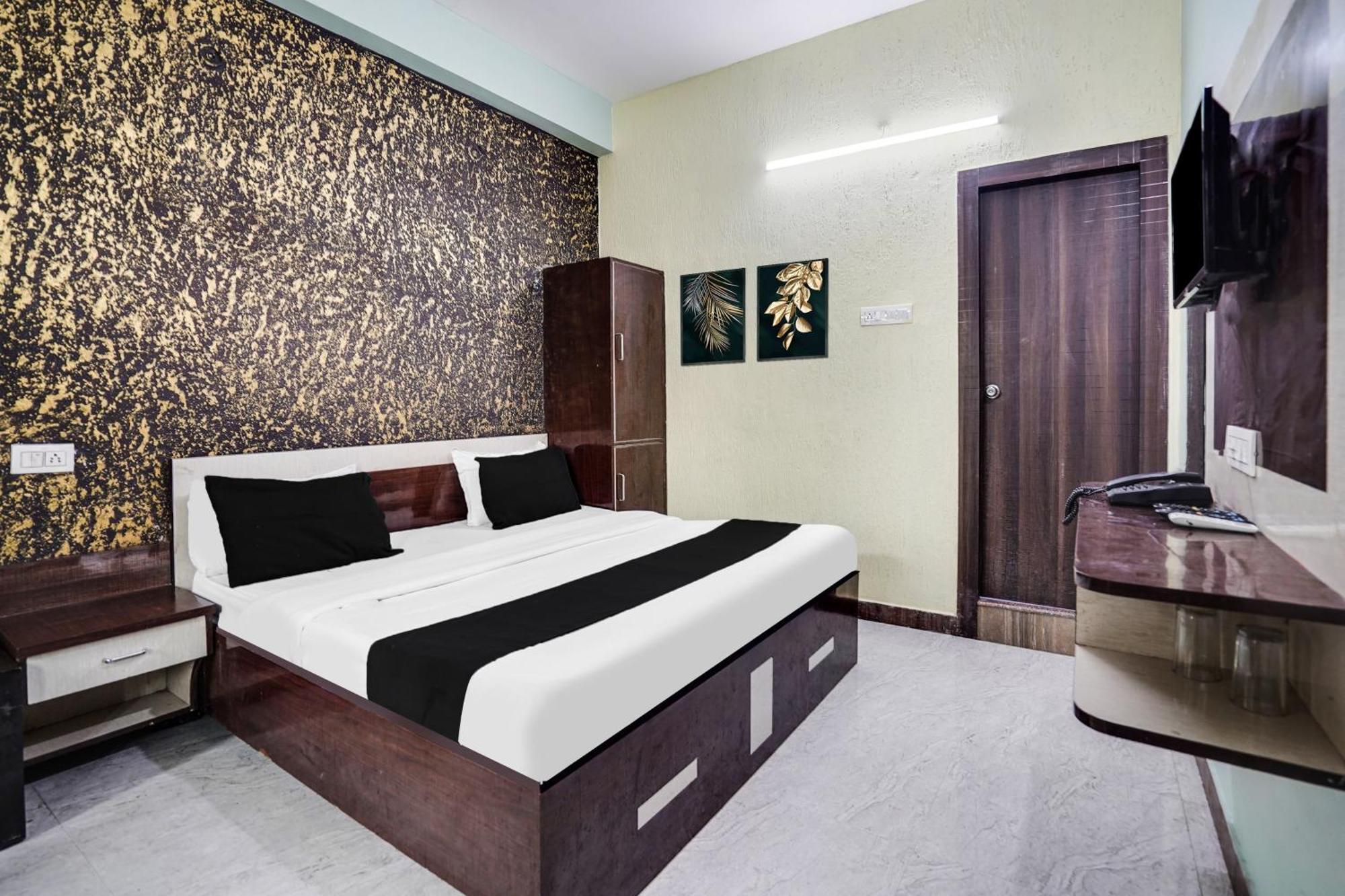 Super Collection O Rajapur Circuit House Hotel Prayagraj Ngoại thất bức ảnh