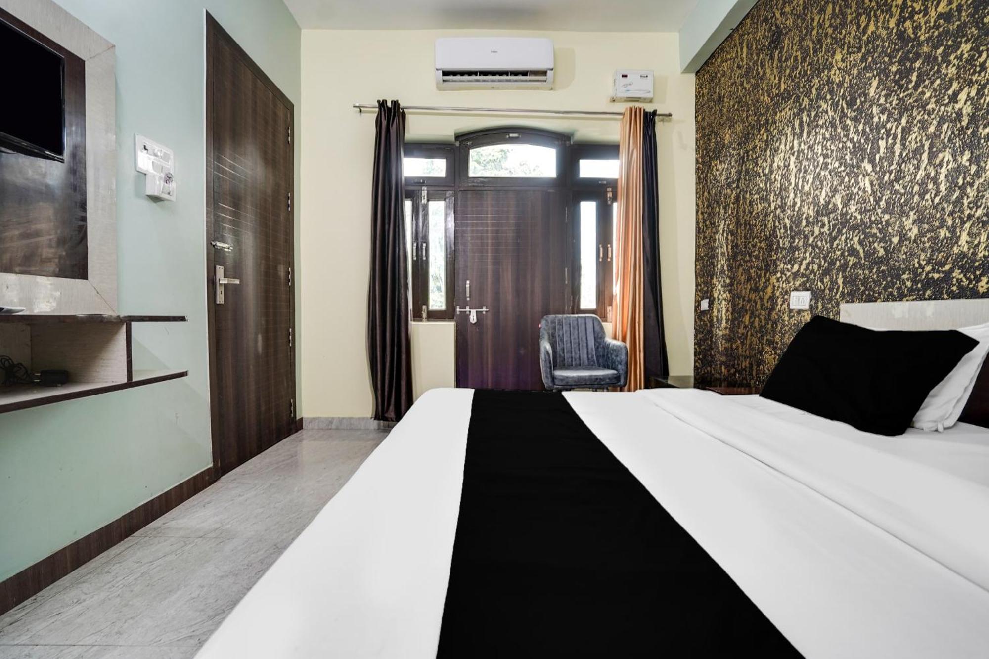 Super Collection O Rajapur Circuit House Hotel Prayagraj Ngoại thất bức ảnh